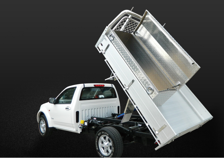Pickup truck-aluminum tool box